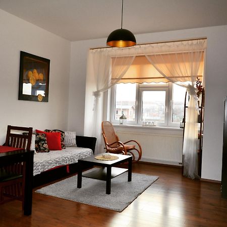 Mm Apartment Argentinska Praga Esterno foto